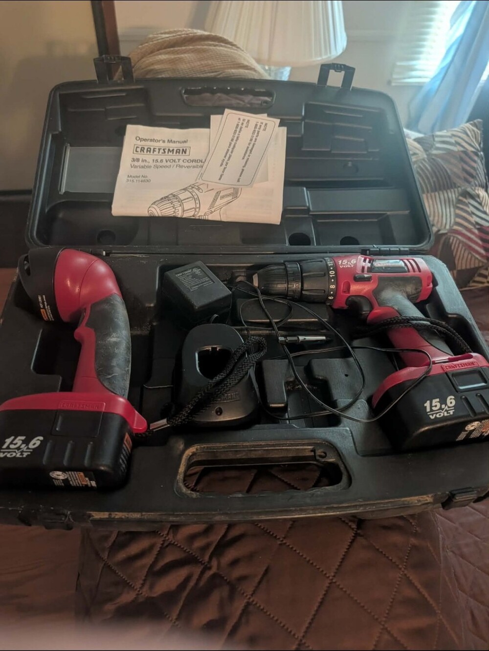 Craft 15.6V Drill and Flashlight Kit - Red and Black